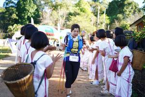 BIB: 2565
                            <button type="button" onclick="openModal(19015828)" class="btn btn-primary btn-sm float-right btn-popup" data-toggle="modal" data-target=".modal-high-quality">
                        <i class="fas fa-shopping-cart"></i> Add to Cart
                    </button>
                                            <button type="button" onclick="isThisMe(19015828, true)" class="btn btn-success btn-sm float-right btn-popup btn-isme hidden" data-toggle="tooltip" data-placement="bottom" title="นี่คือรูปของคุณใช่ไหม คลิกที่นี่เพื่อเอาเข้าอัลบั้ม">
                        <i class="fas fa-plus"></i> Add to album
                    </button>
                    <button type="button" onclick="isThisMe(19015828, false)" class="btn btn-warning btn-sm float-right btn-popup btn-isnotme hidden">
                        <i class="fas fa-ban"></i> Remove from album
                    </button>